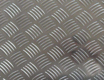 중국 막대기 Chequered 돋을새김한 알루미늄 장 판이 쉬운 가공 알루미늄 보행 판에 의하여, 5개의 감깁니다 협력 업체